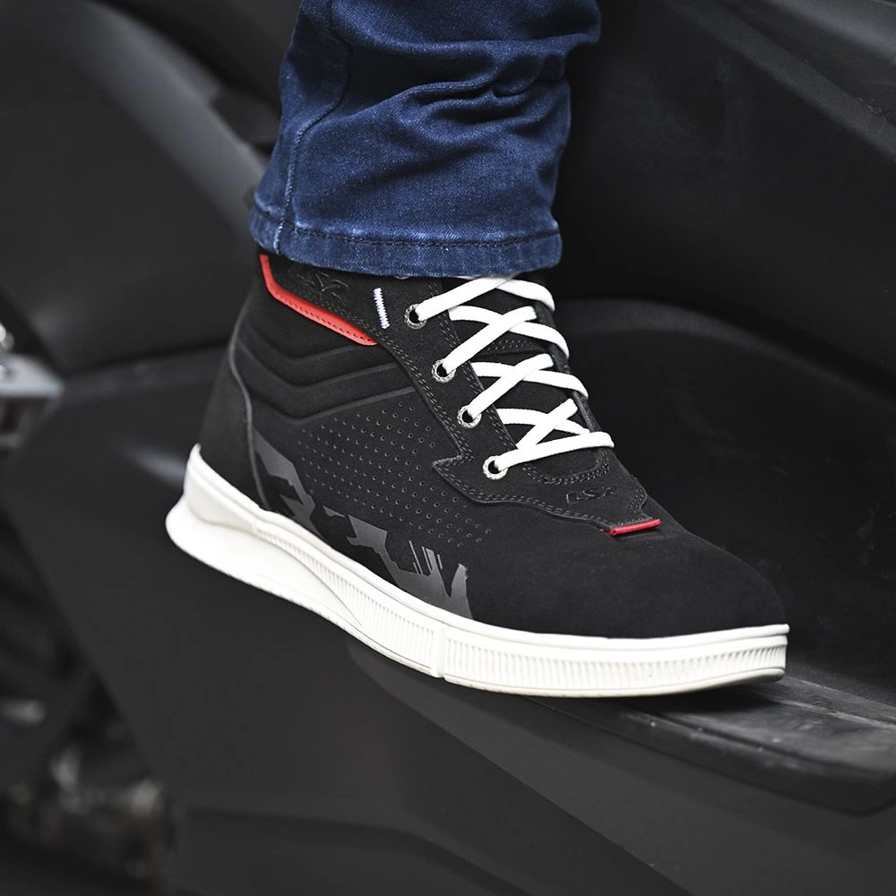 BOTA LS2 CHROME NEGRA